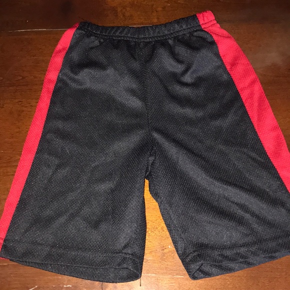 Sport shorts lot of 10 - Picture 7 of 8